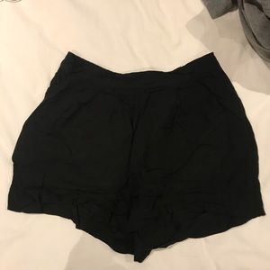 Basic black H&M shorts